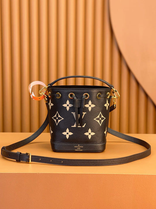 [Luxe]0528 Nano Noé Bicolour Monogram Empreinte Leather