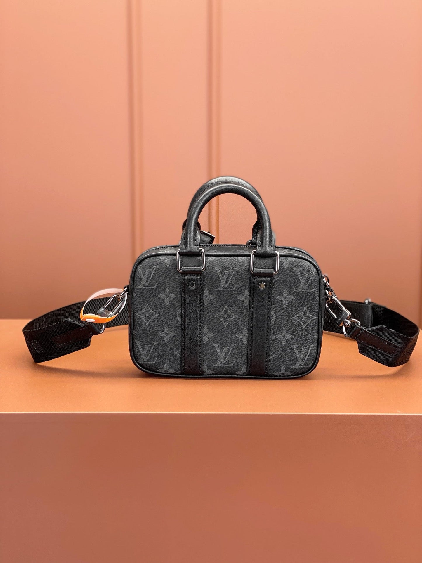 [Luxe]0528 Nano Porte Documents Voyage Monogram Eclipse