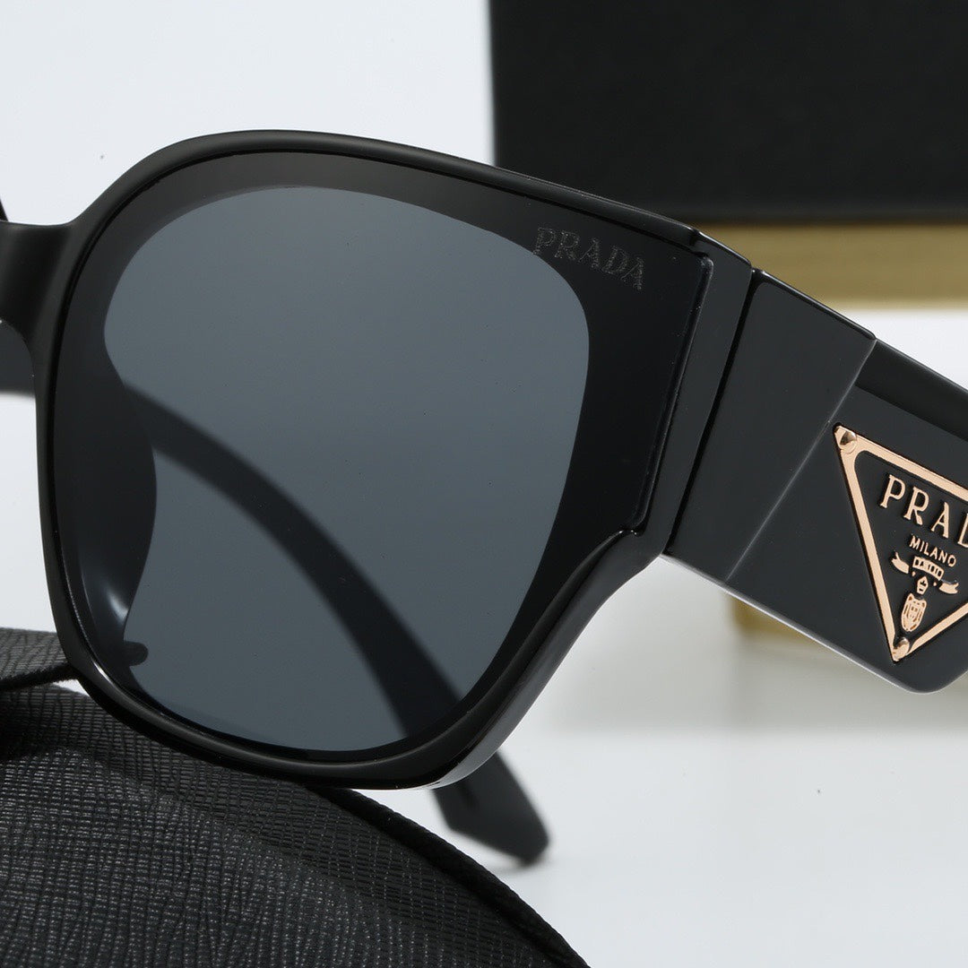 [Luxe]Thick Frame Retro Sunglasses