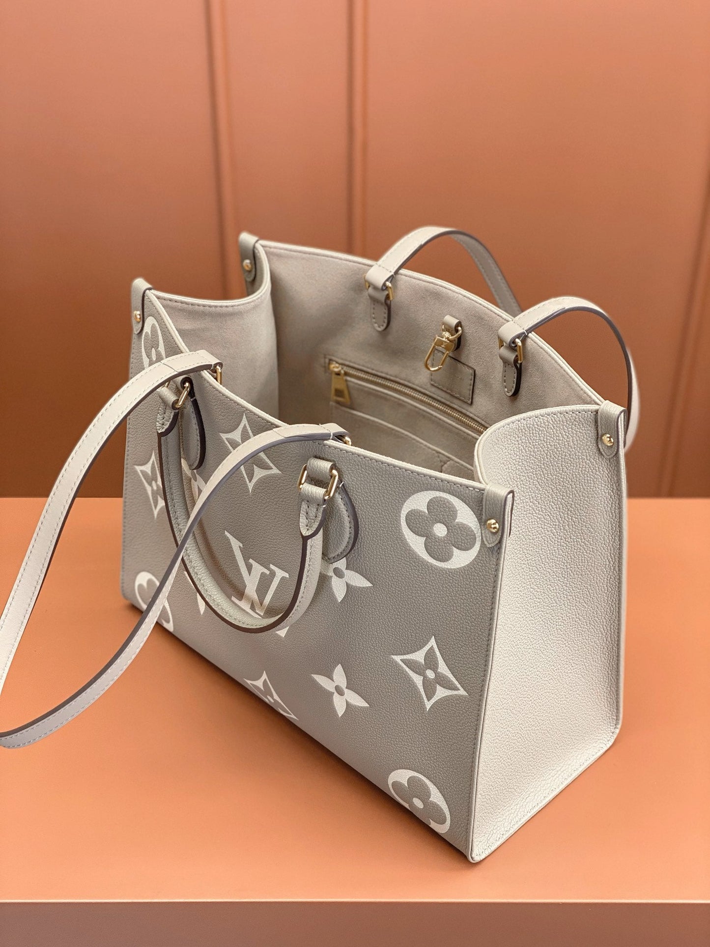 [Luxe]0528 Onthego MM Bicolour Monogram Empreinte Leather