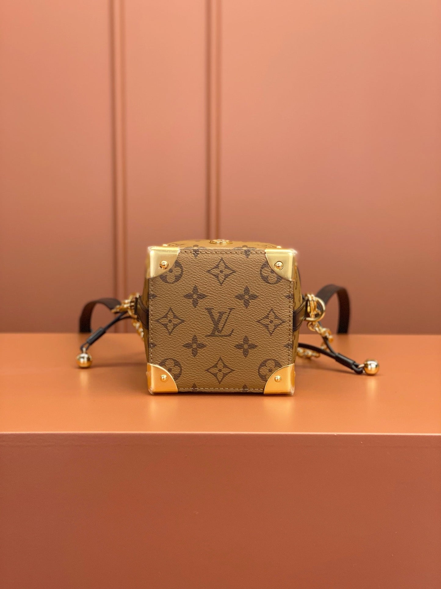 [Luxe]0528 Noé Purse Charms Monogram Reverse