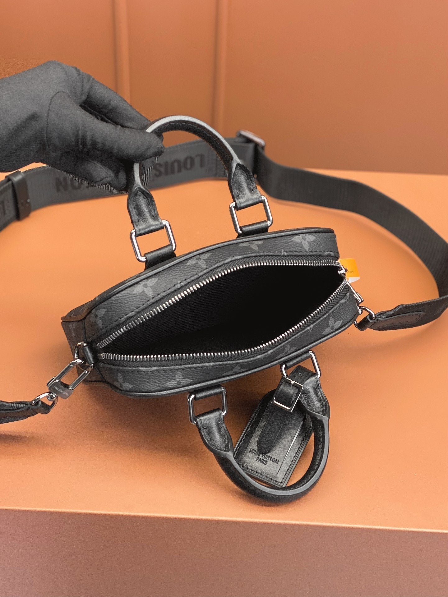 [Luxe]0528 Nano Porte Documents Voyage Monogram Eclipse