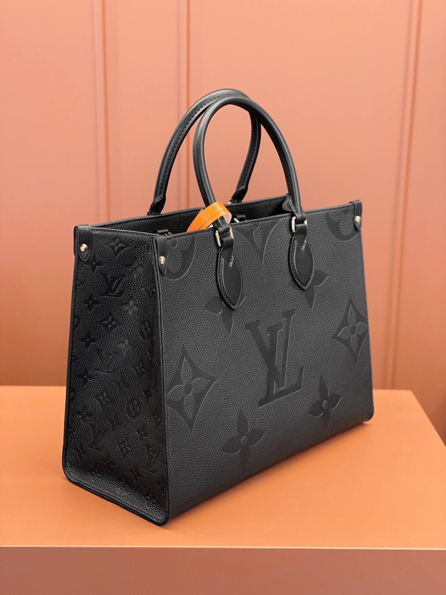 [Luxe]0528 OnTheGo MM Monogram Empreinte Leather