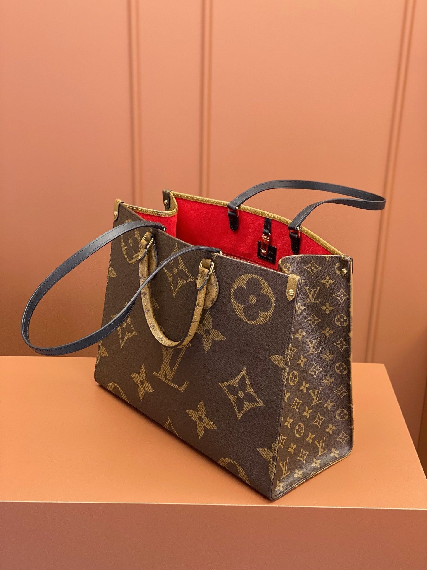 [Luxe]0528 Onthego GM Monogram Giant Canvas