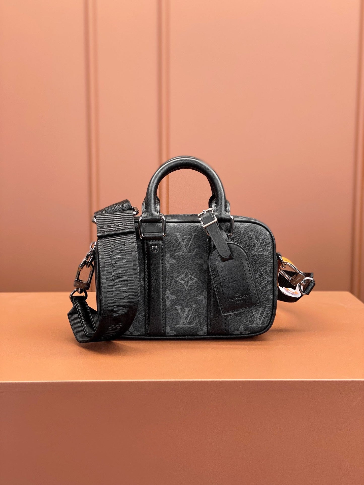 [Luxe]0528 Nano Porte Documents Voyage Monogram Eclipse