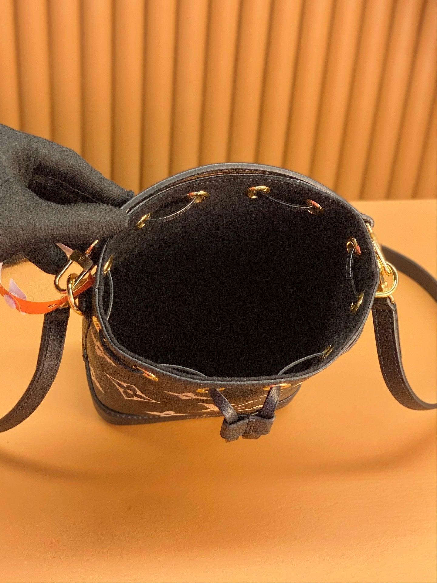 [Luxe]0528 Nano Noé Bicolour Monogram Empreinte Leather